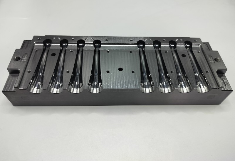 壓鑄模具鍍DLC涂層后，改善其加工壽命以及減少模具維修成本